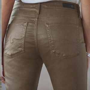 AG The Farrah Skinny Ankle high rise leatherette in bronze. Size 27